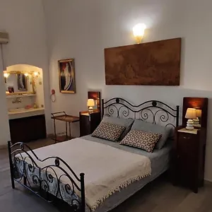 Very Apartment, By Shops, Bars, Restaurants , Bari Italia